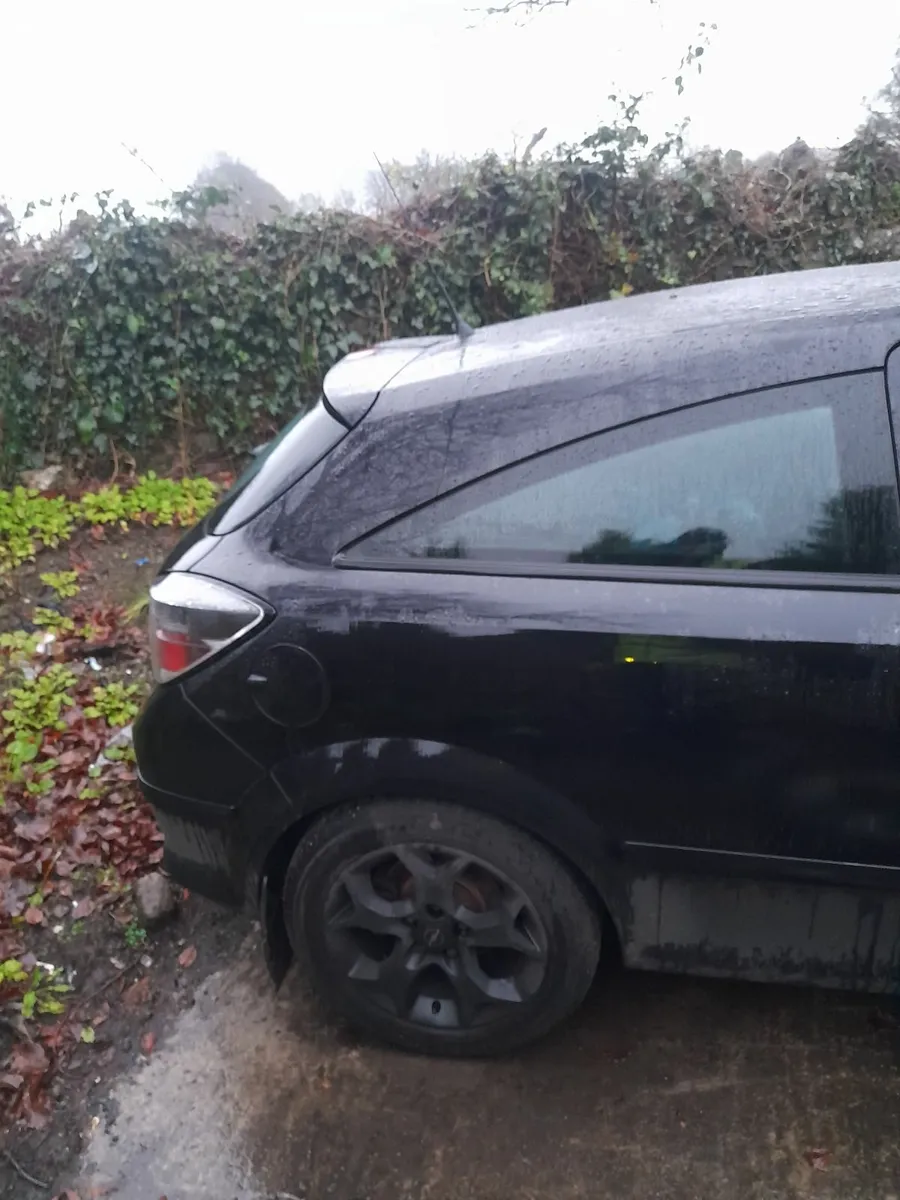 Opel Astra 2006 - Image 1