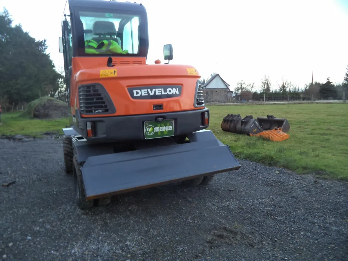 Wheeled Excavator - Image 2