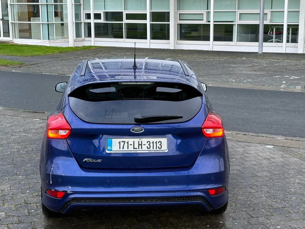 Ford Focus ST-Line 2017 nct 02/27 tax 11/25 - Image 4