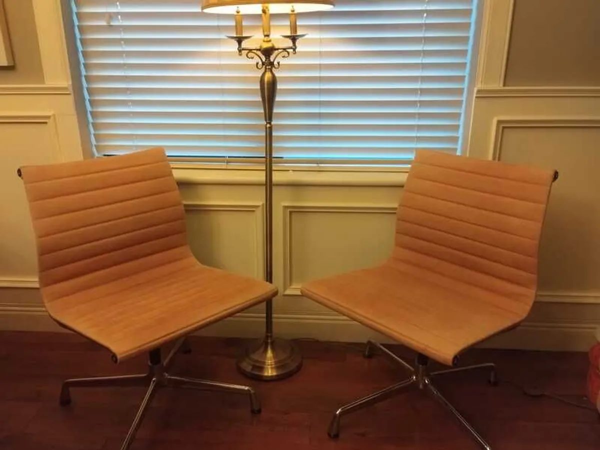 Pair of Vintage Charles Eames EA 105 by Vitra - Image 1