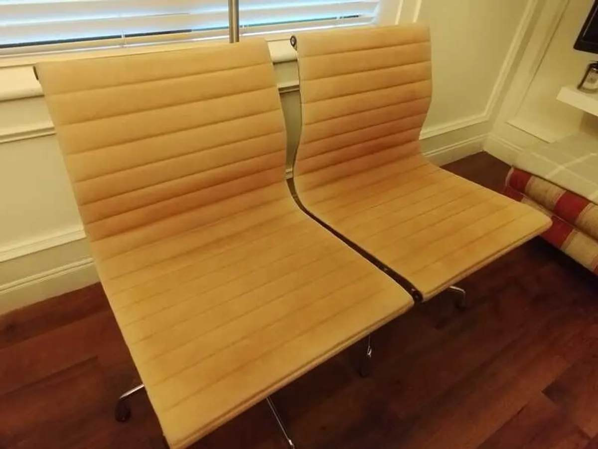 Pair of Vintage Charles Eames EA 105 by Vitra - Image 2