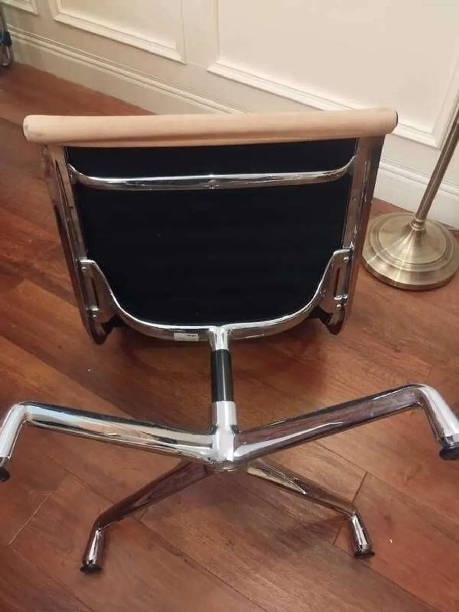 Pair of Vintage Charles Eames EA 105 by Vitra - Image 4