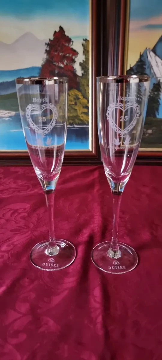 New Duiske Glass 25thAnniversary SilverBand Flutes - Image 4