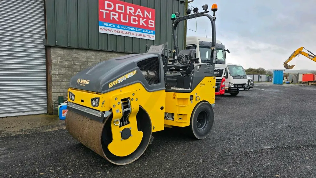 Bomag BW138 AC-5 Combination roller - Image 1