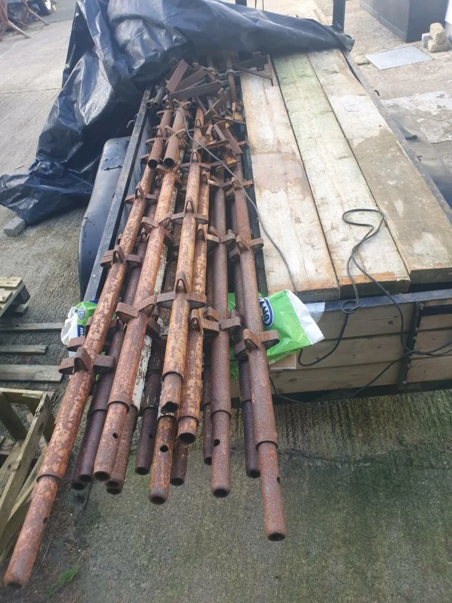 Kwikstage scaffolding acrows planks 8x4 trailer - Image 1