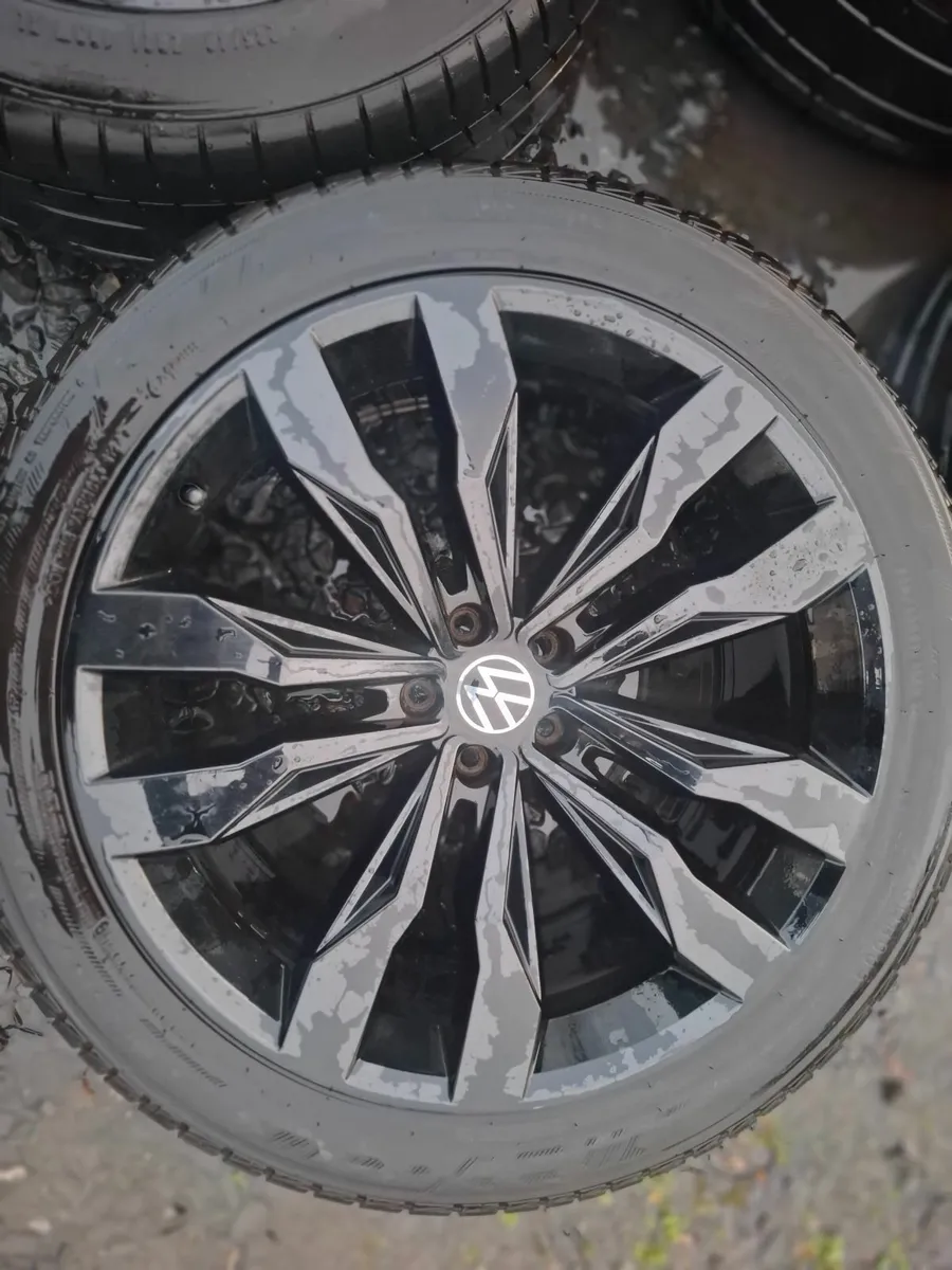 21" Genuine Vw Touareg Alloys with tyres - Image 4