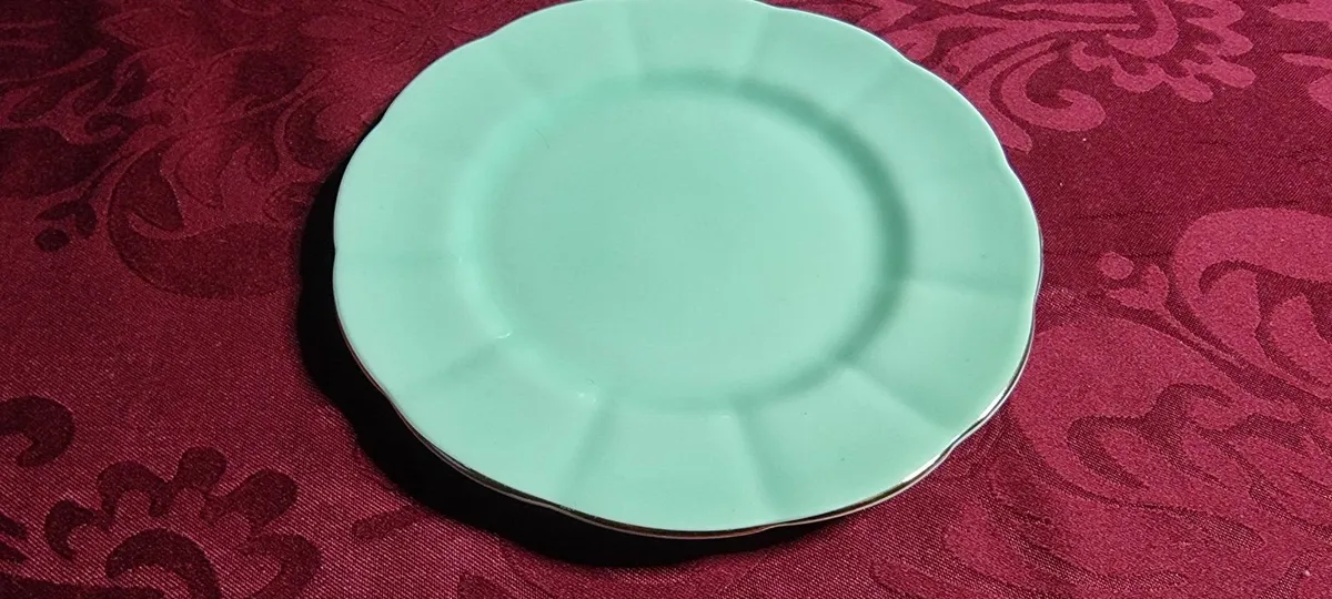 Royal Albert Mint Green Harlequin Bone China Trio - Image 4