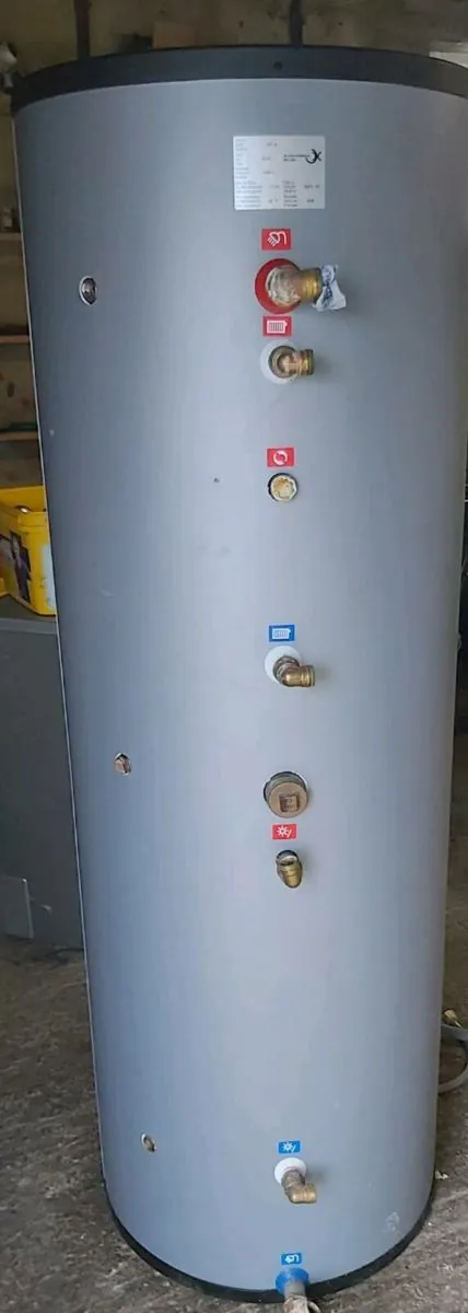 Joule 300 litre water cylinder - Image 1