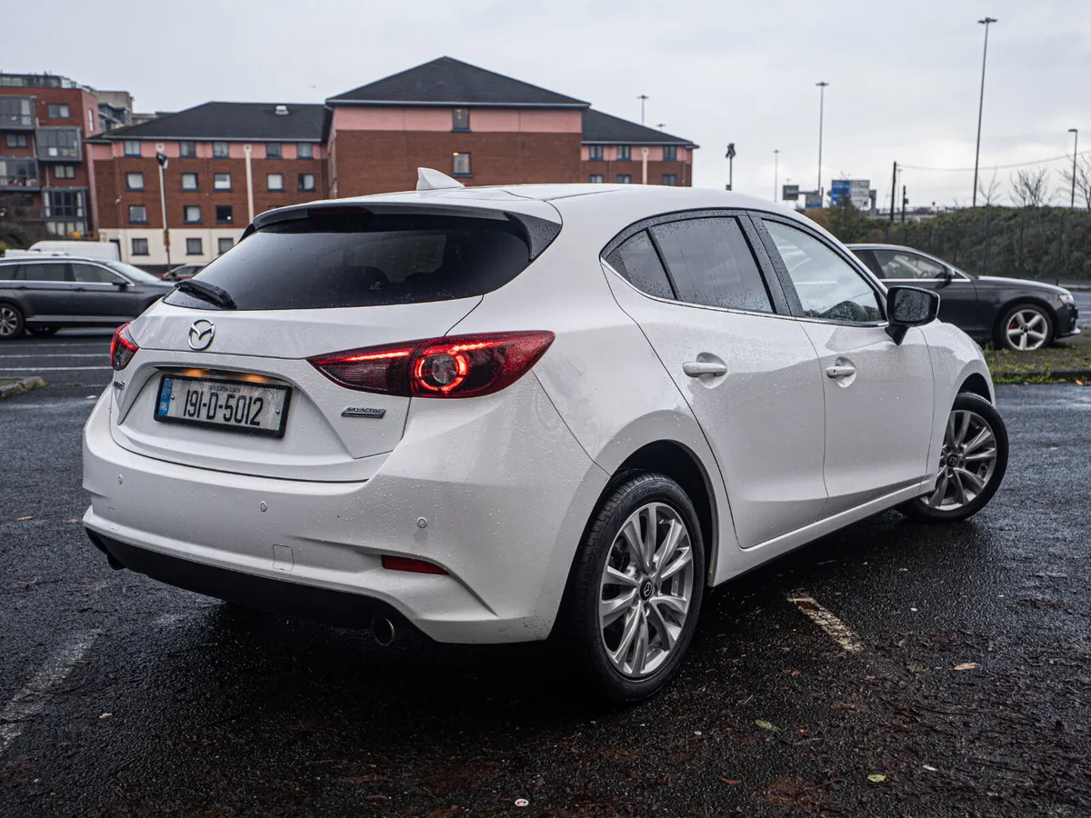 Mazda Mazda3 2019 - Image 2