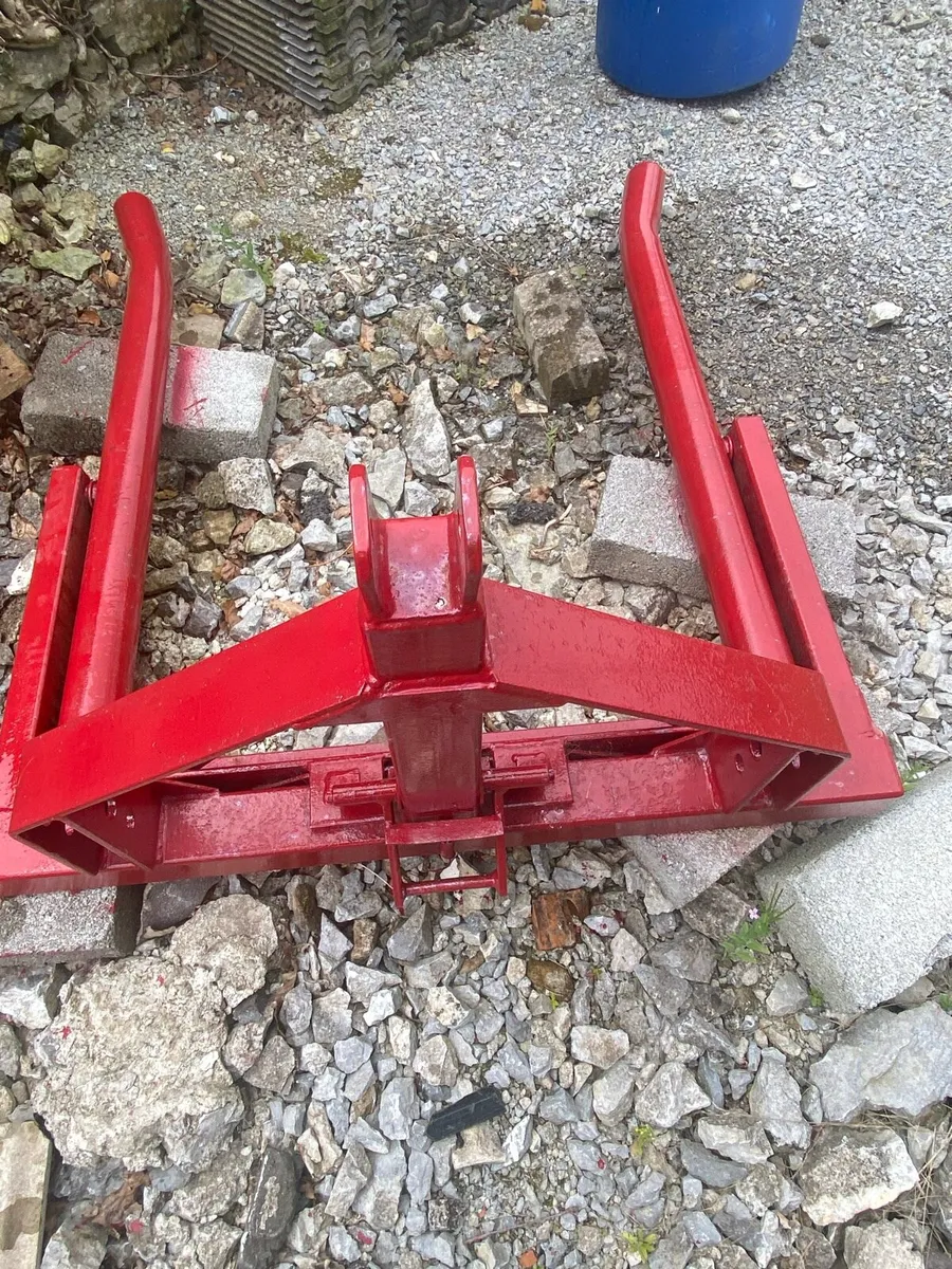 Bale handler - Image 1