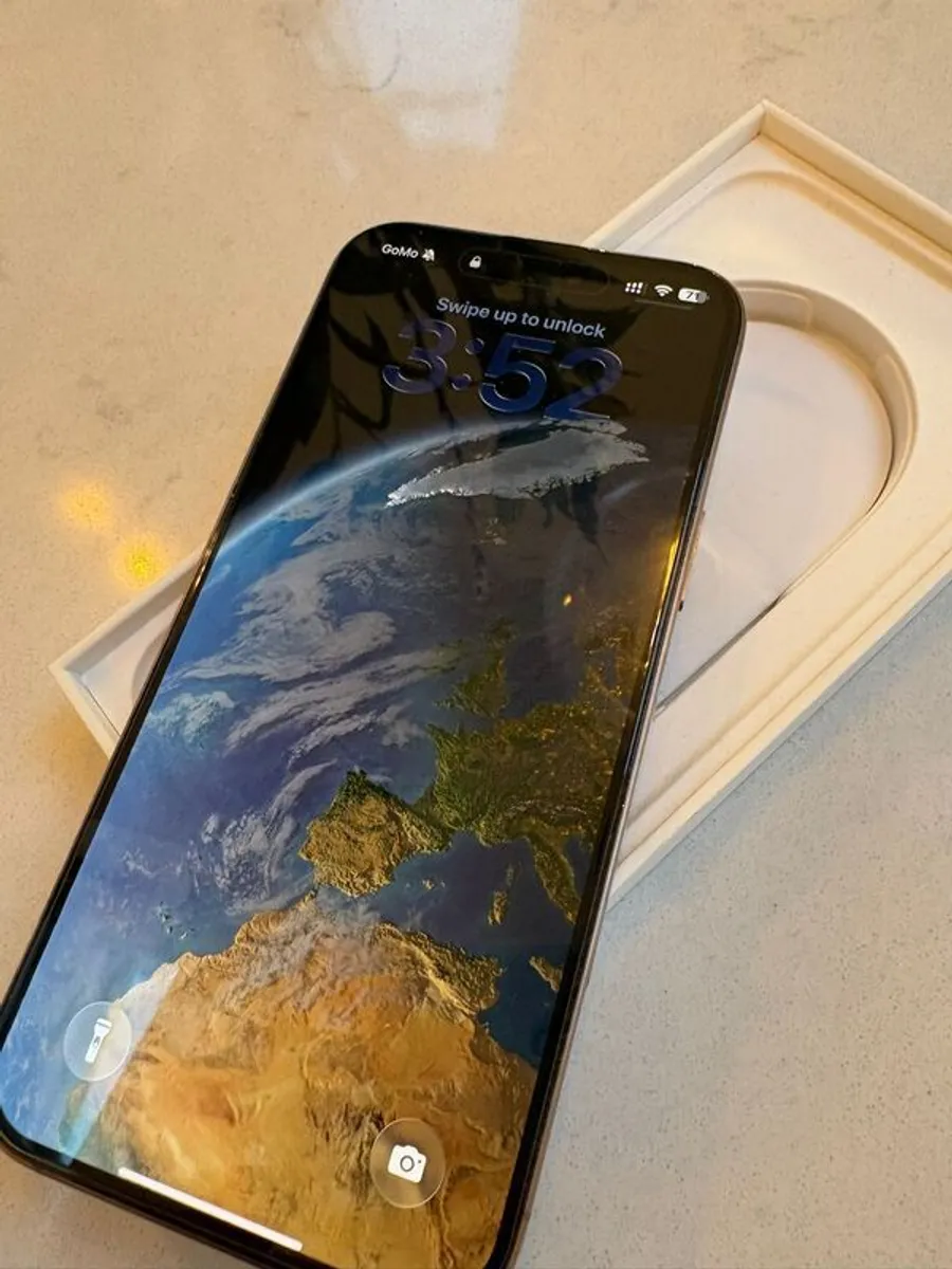 IPhone 16 pro max Perfect Condition! - Image 4