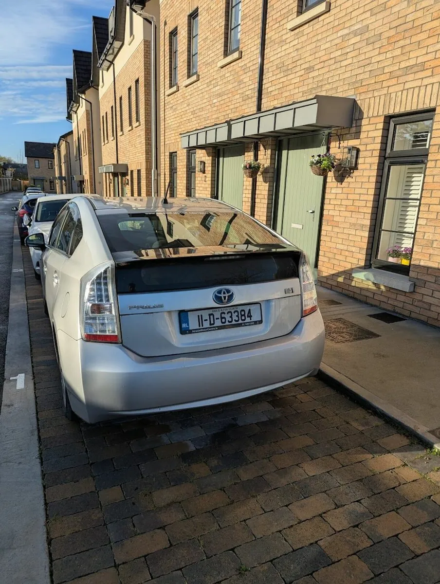 Toyota Prius 2011 - Image 4