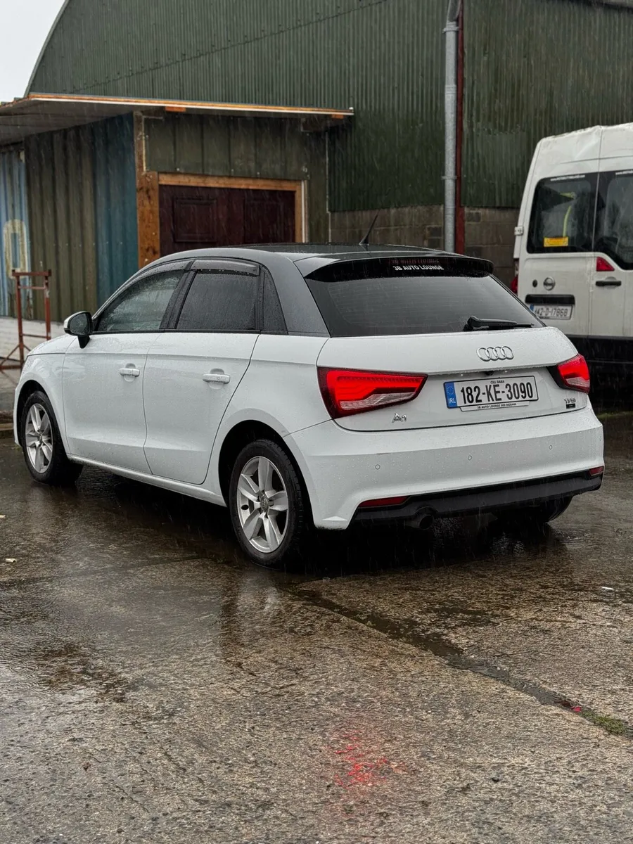 Audi A1 S-Line 1.0 Auto Sports Edition 41000 KM - Image 4