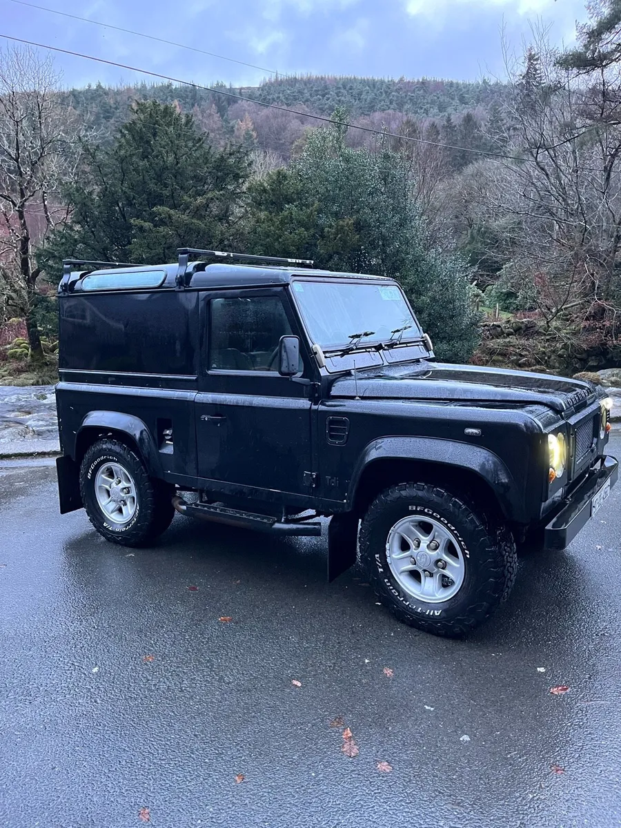 Land Rover 300tdi Defender - Image 1