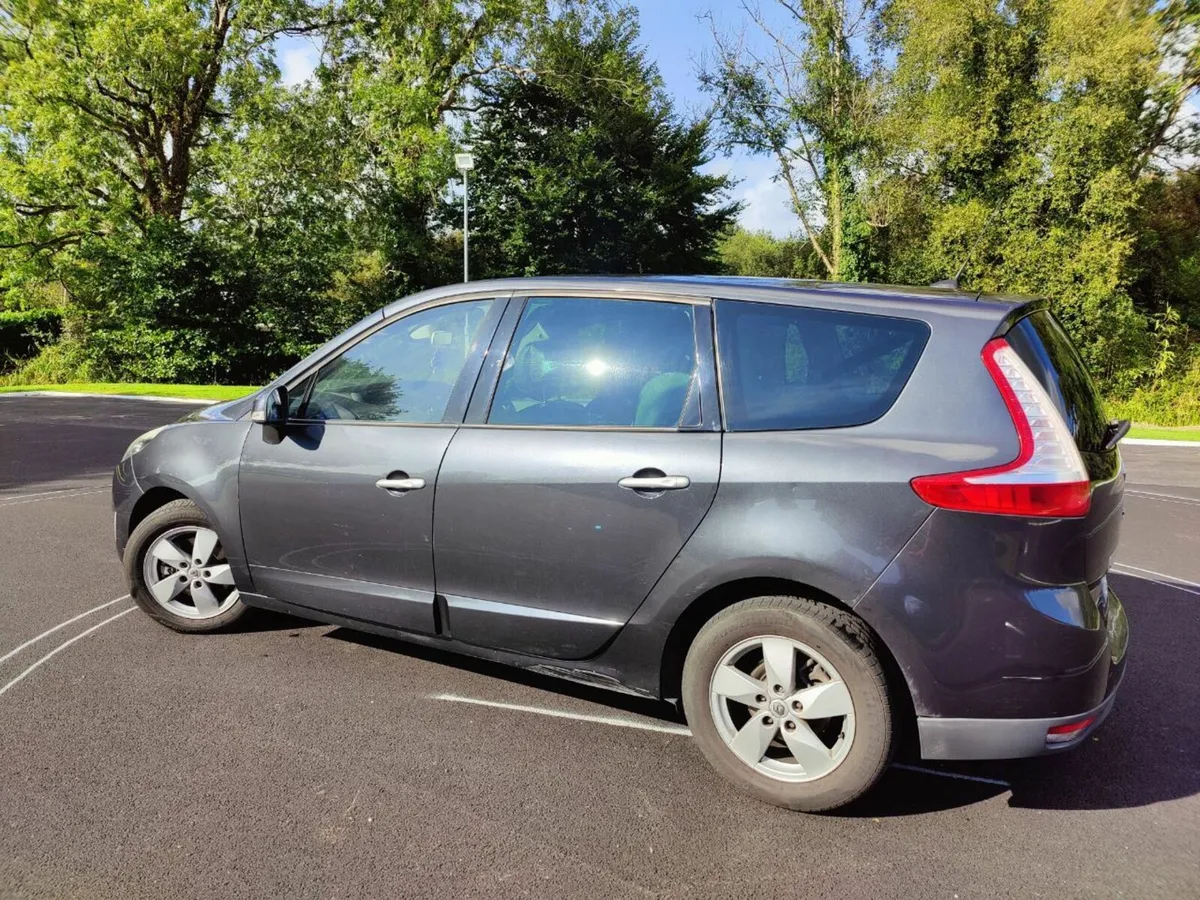 Renault Grand Scenic 2011 - Image 4