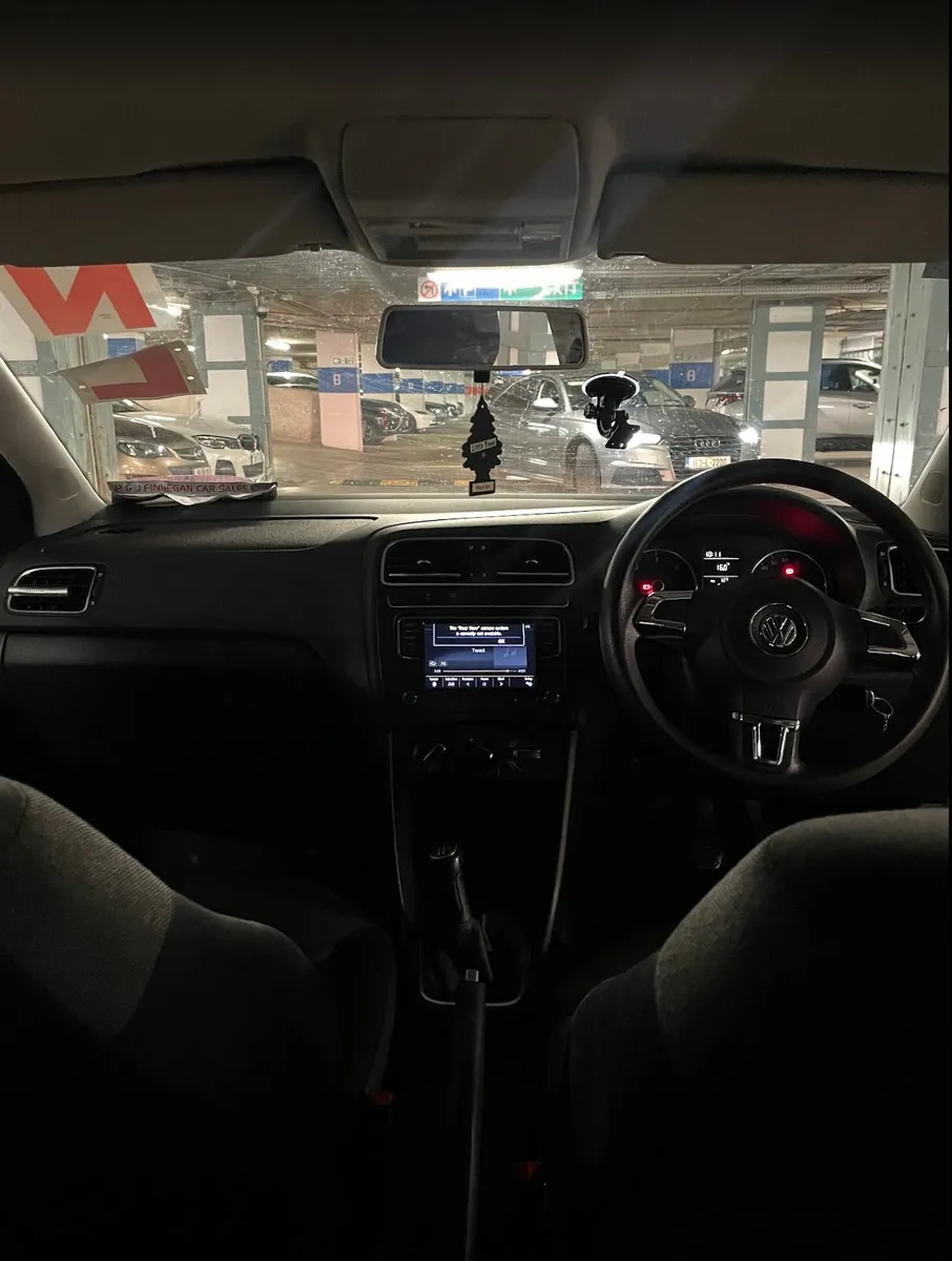 Volkswagen Polo 2011 - Image 3