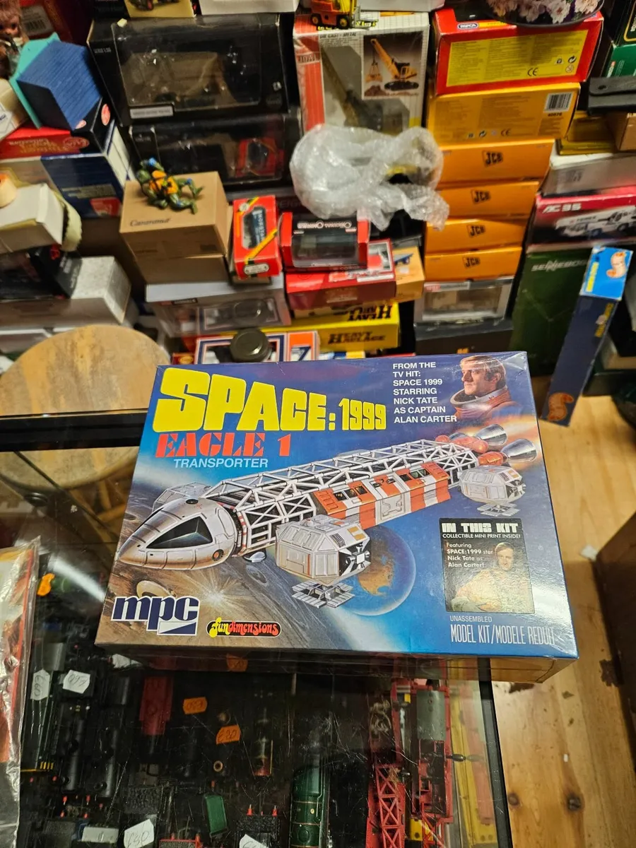 Airfix MPC Space 1999 Eagle 1 - Image 1