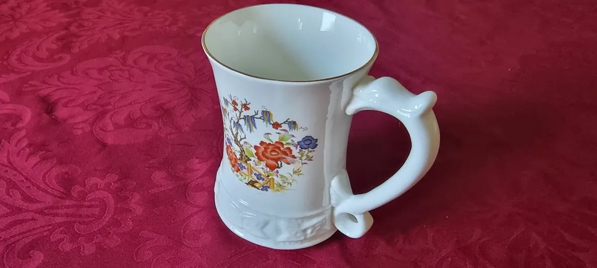 Royal Stuart By Royal Tara Floral Tankard / Vase - Image 2