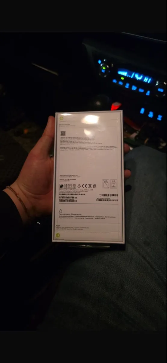 iPhone 17 Pro Max - Image 2