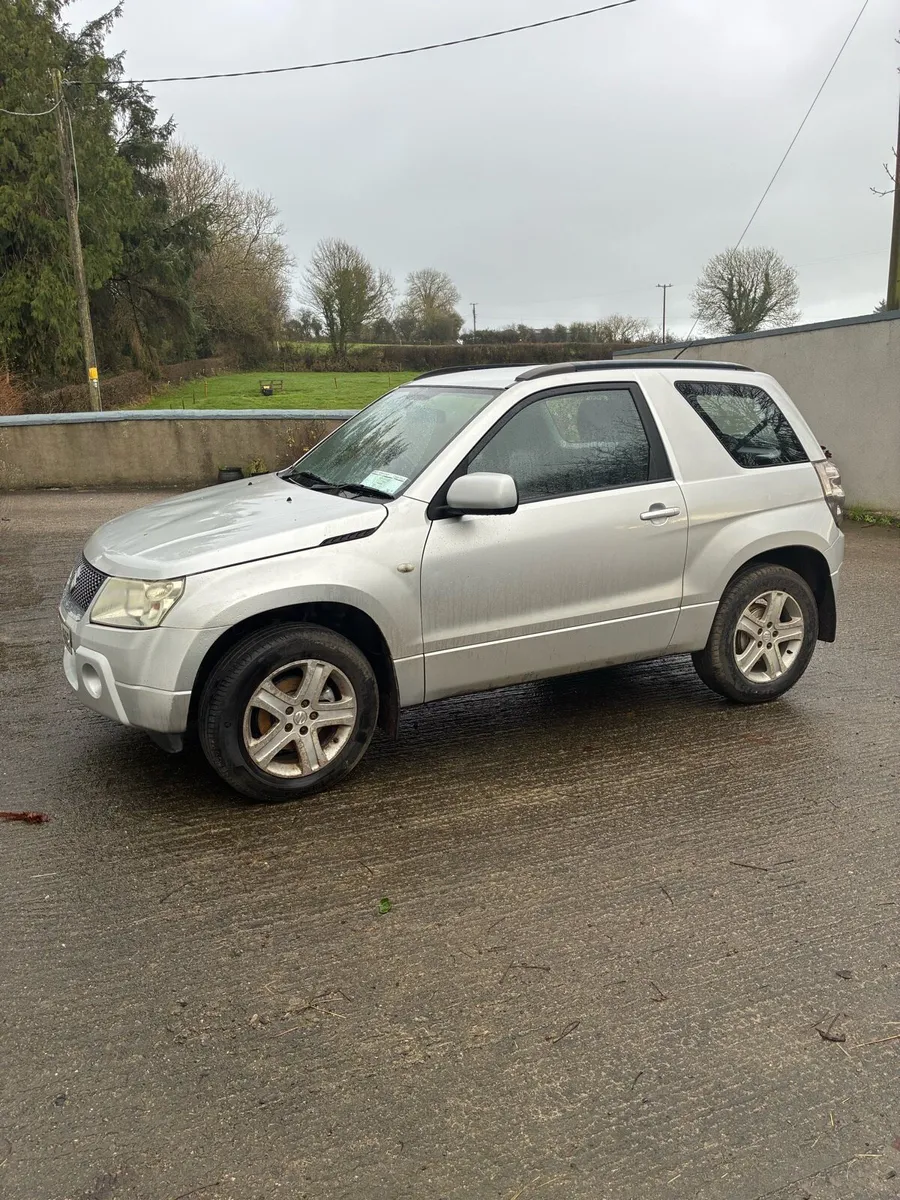 Suzuki grand Vitara - Image 1