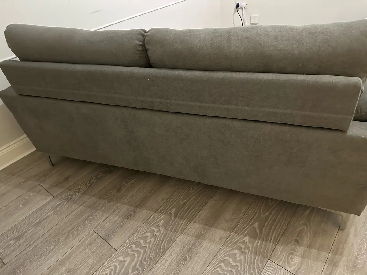Comfortable 2-Seater Grey Sofa – €150 - Image 2