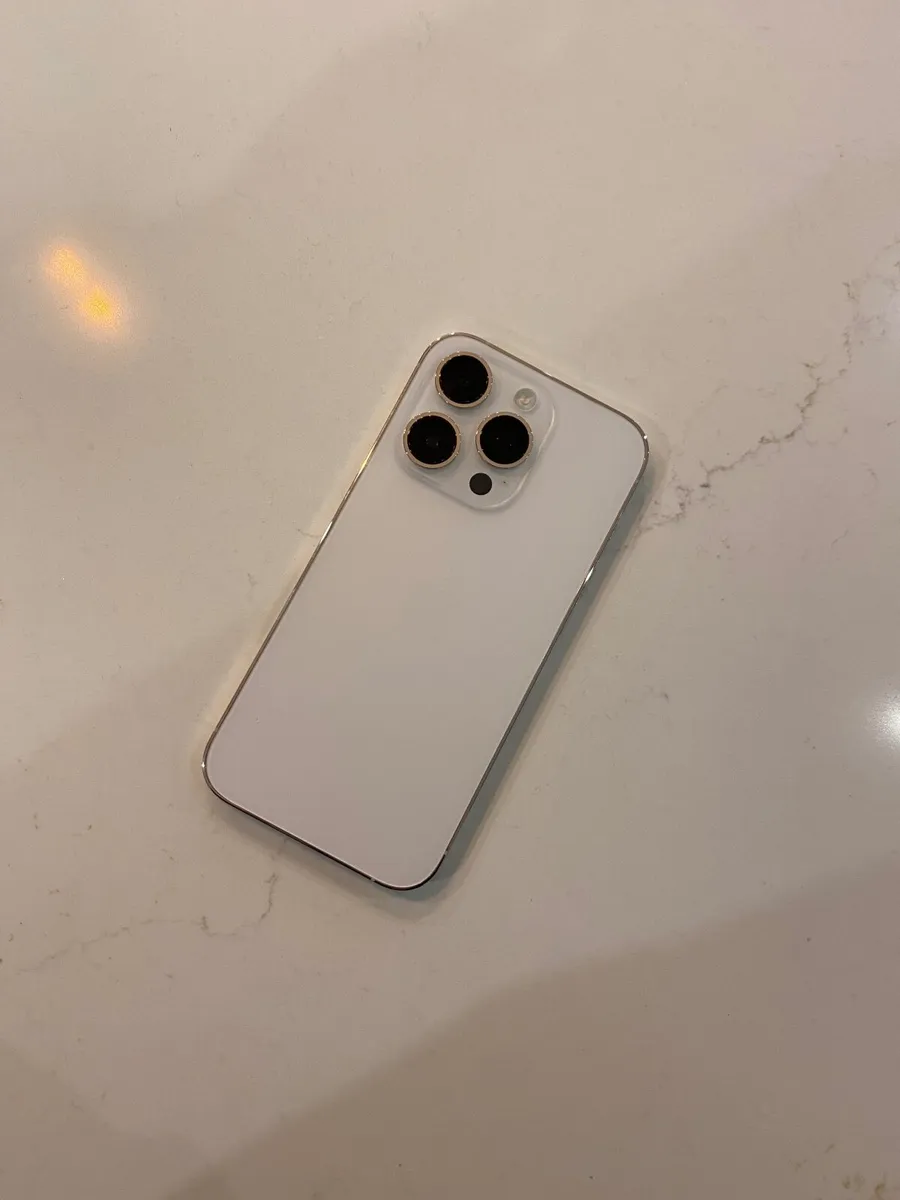 iPhone 14 Pro - Image 1
