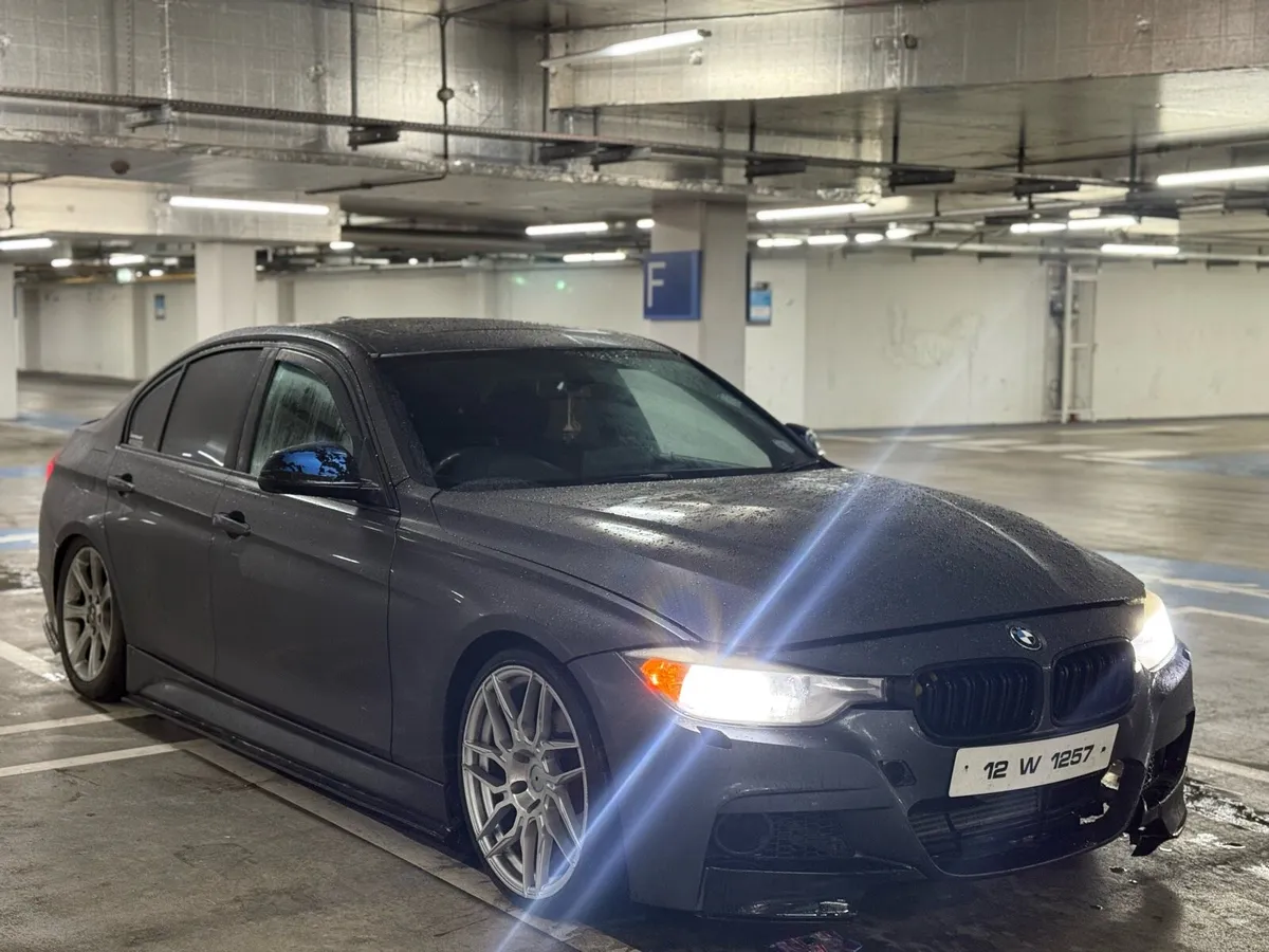 BMW F30 2012 - Image 3