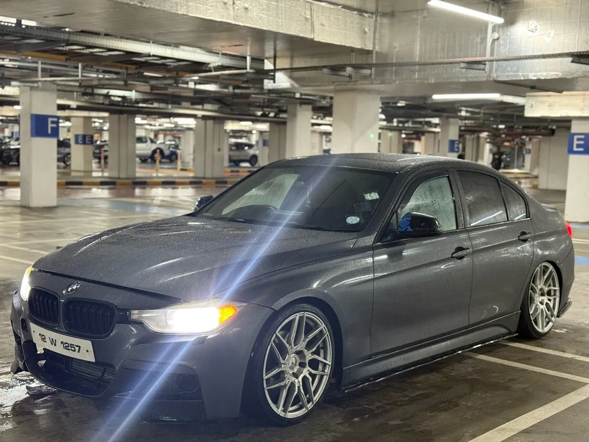 BMW F30 2012 - Image 4