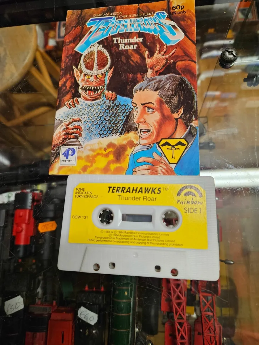 Vintage Terrahawks Book and Cassette - Image 3