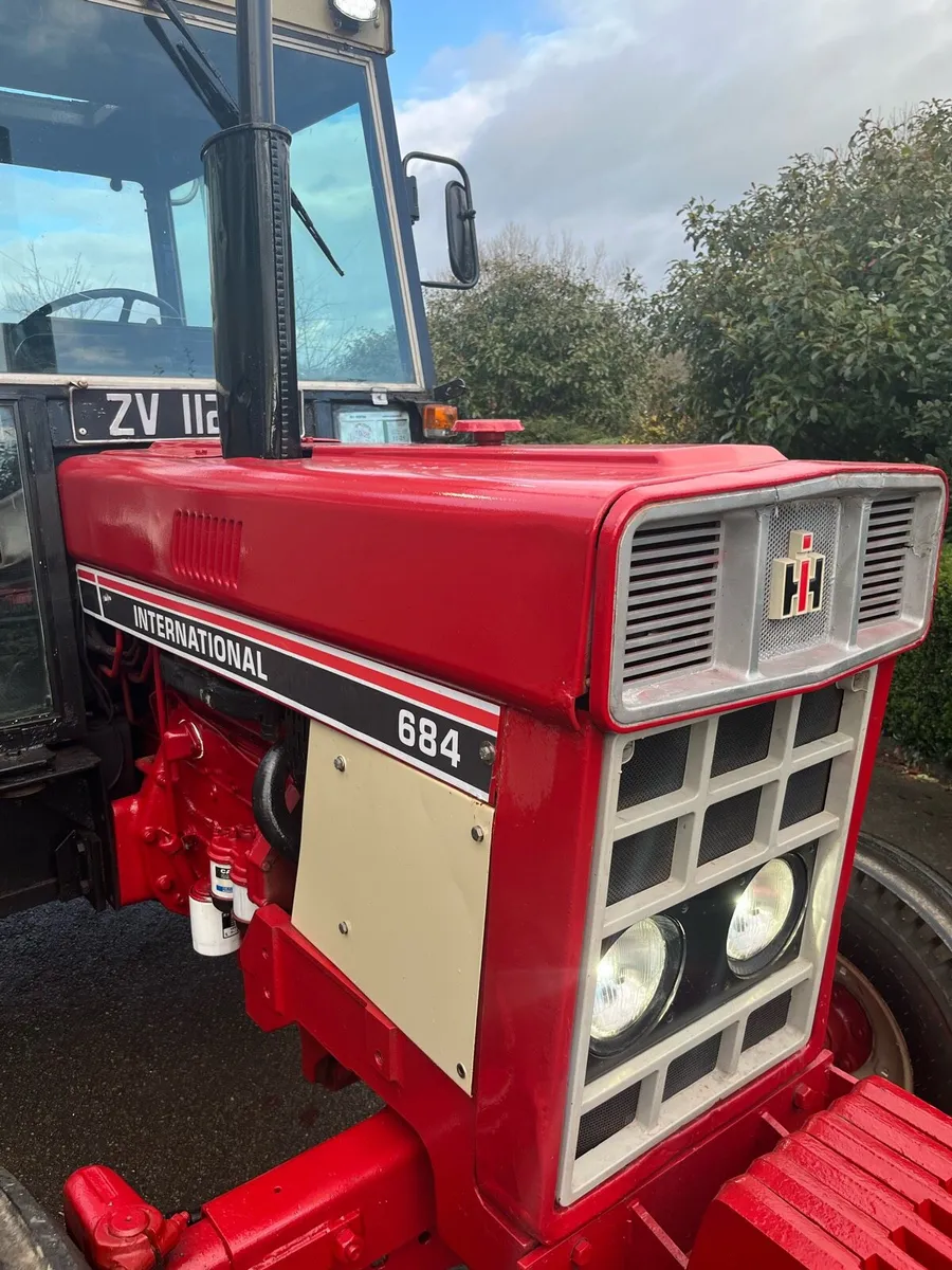 International 684 - Image 3