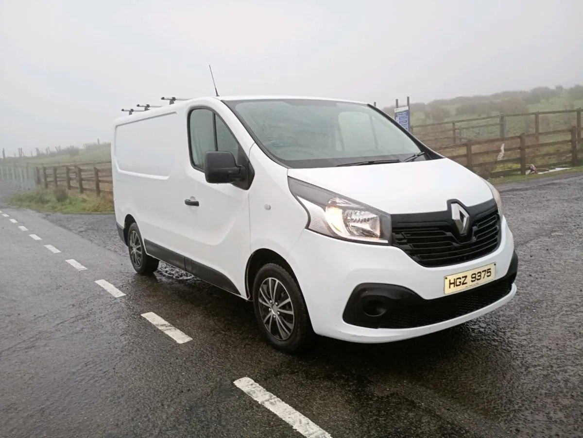 (Dec)2017 Renault traffic business+ swb - Image 1