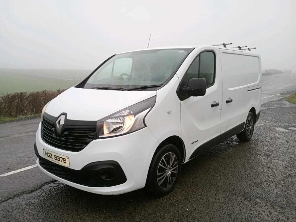 (Dec)2017 Renault traffic business+ swb - Image 2