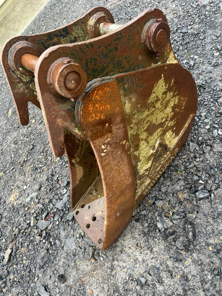 1ft 45mm pin Rhinox gummy /digging bucket - Image 3