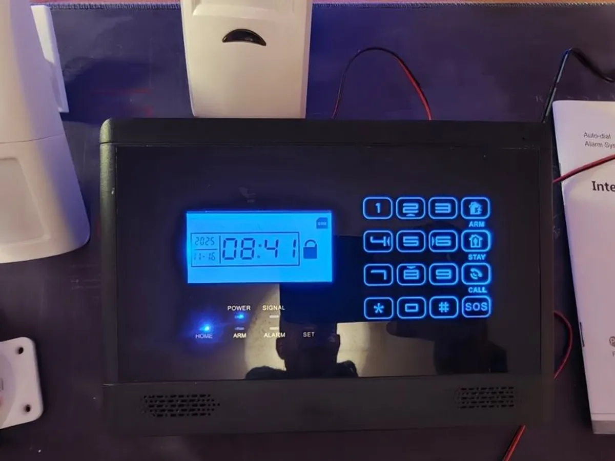 GSM Home alarm System with motion sensors and remote Key FOBs - Image 2