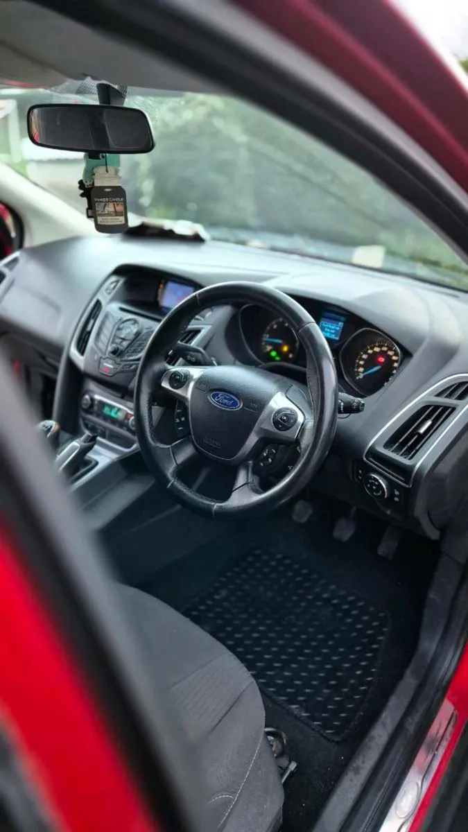 Ford focus 1.6 TDCI (titanium) - Image 4