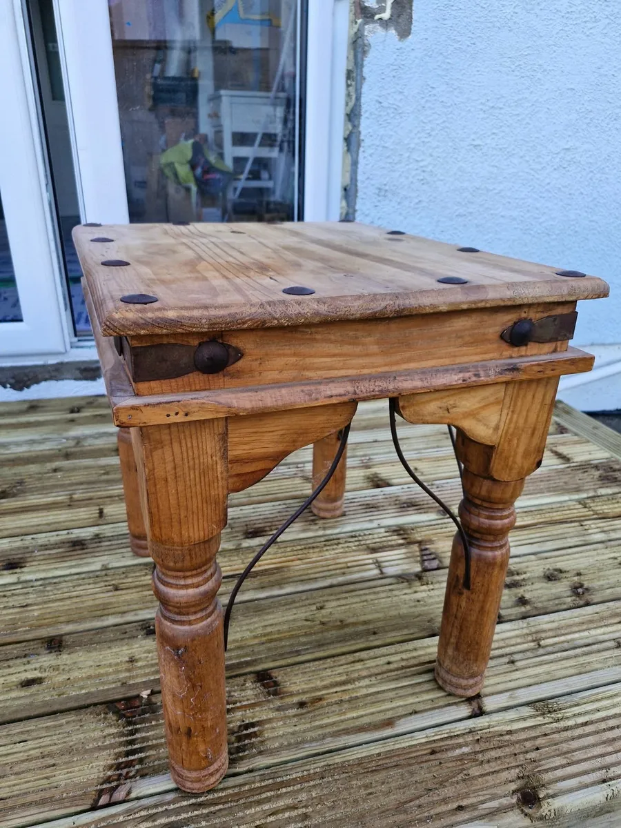 Coffee table - Image 1