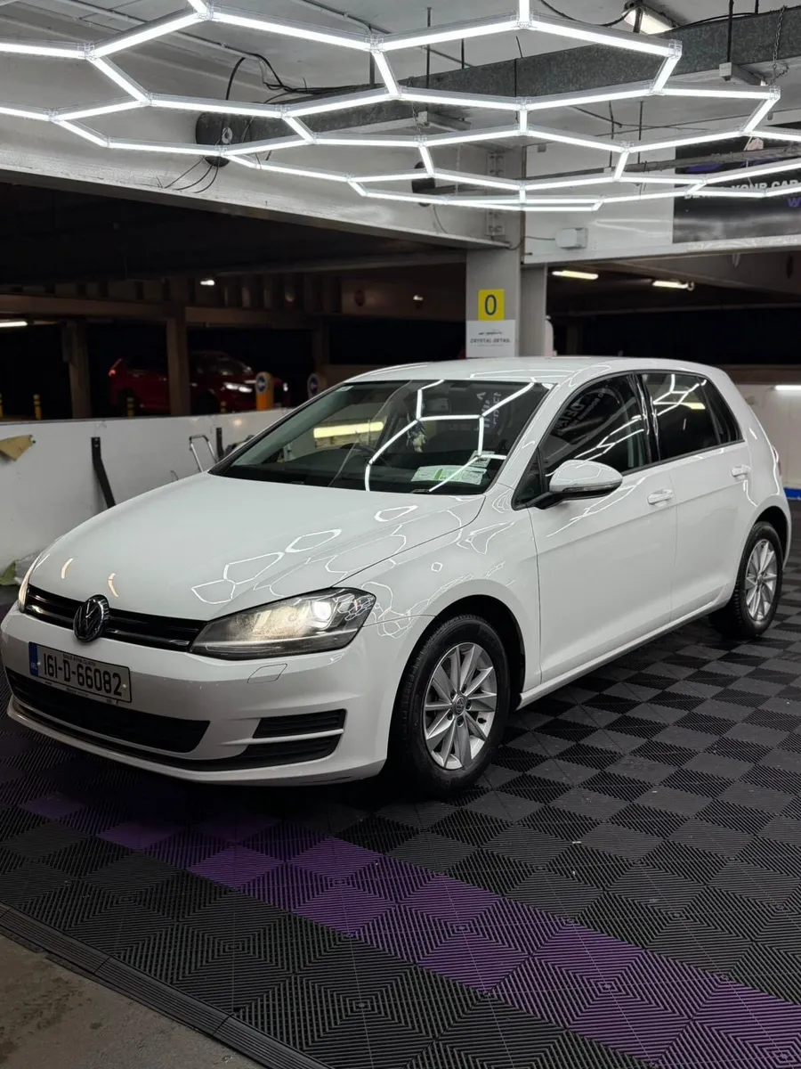 Volkswagen Golf - Image 1