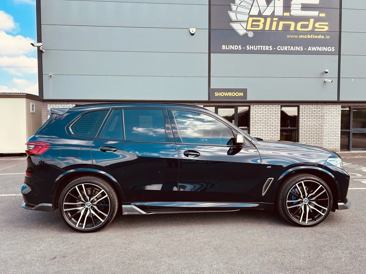 BMW X5 M50D - Image 4