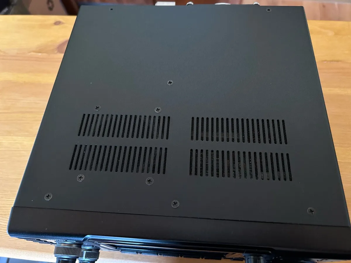 Ham radio icom ic 7300 boxed as new - Image 3