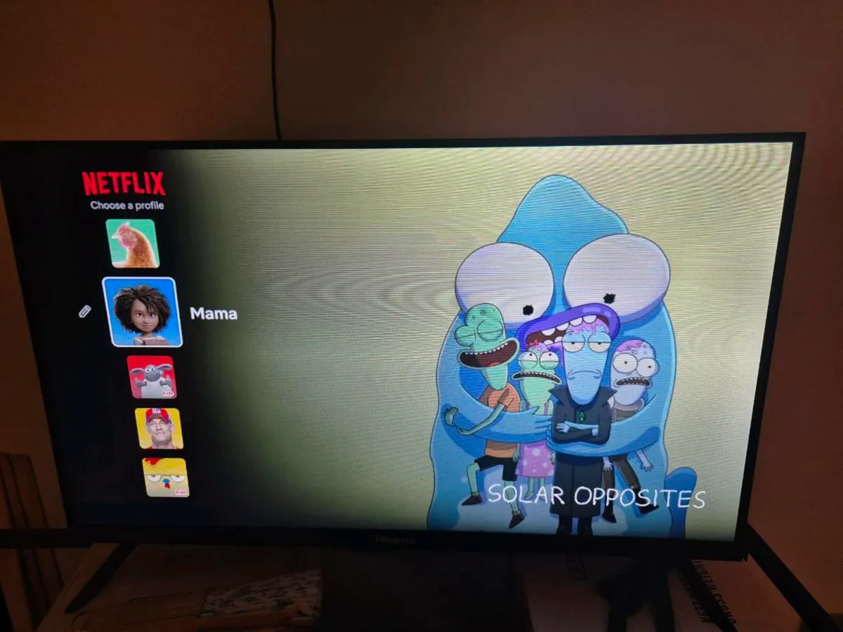 32 inch TV - Image 1