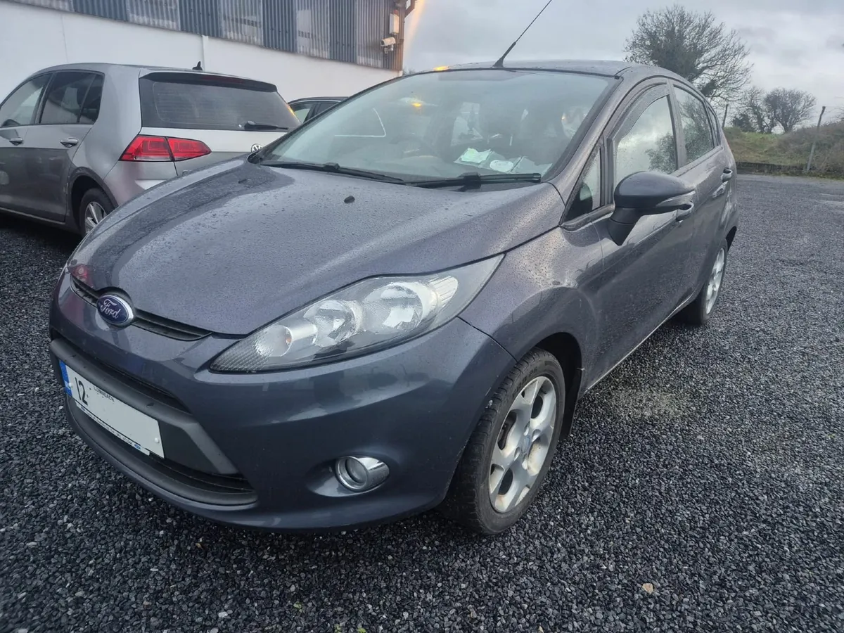 Ford Fiesta 2012 - Image 2