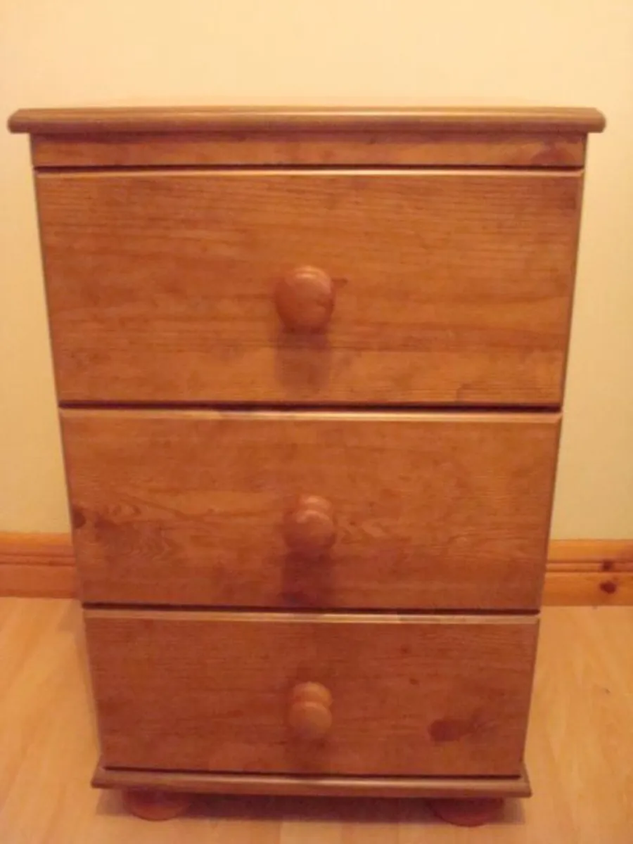 Large Bedroom Locker - Image 1