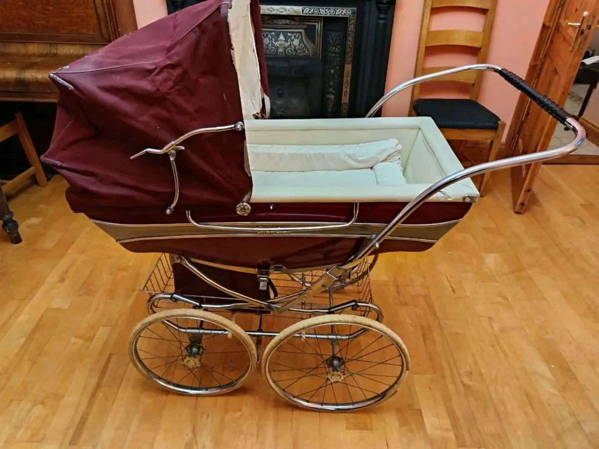 Silvercross pram - Image 1