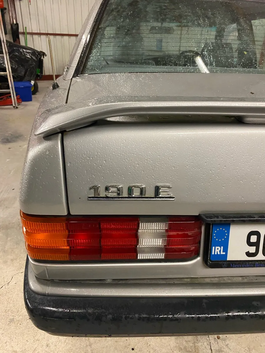 Vintage car - Image 4