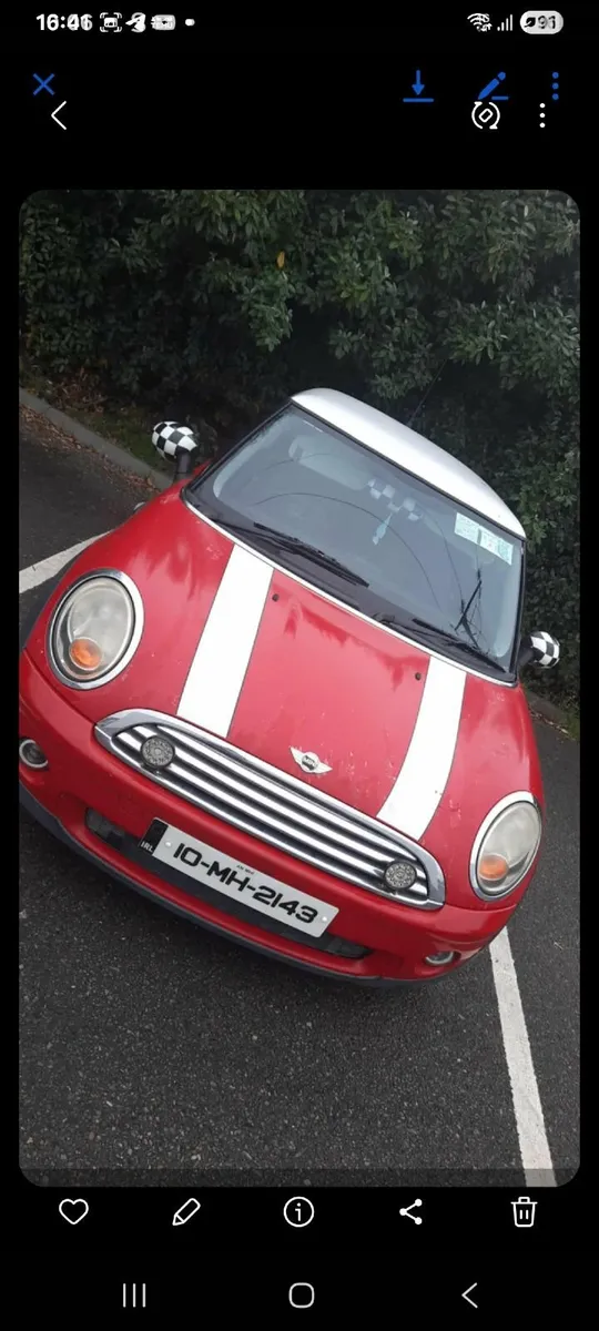 Mini Cooper 2010 - Image 1