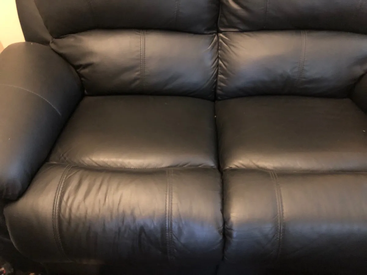 Leather 2 seater - Image 3