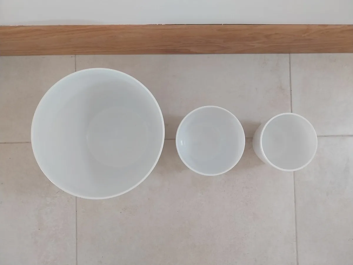 Set of 3 Scheurich White Indoor Plant Pots - Image 3