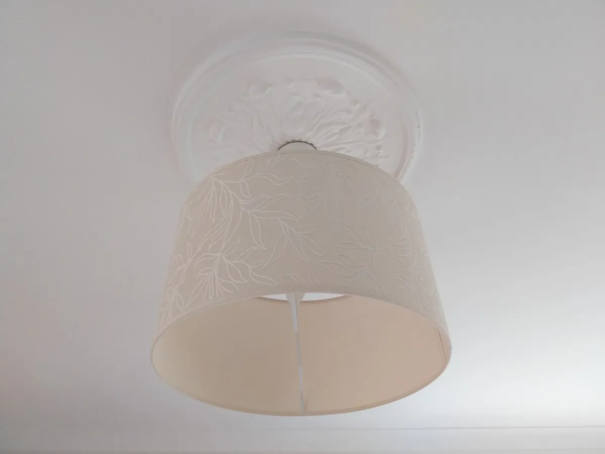 2 x Cream Lampshades - Image 1