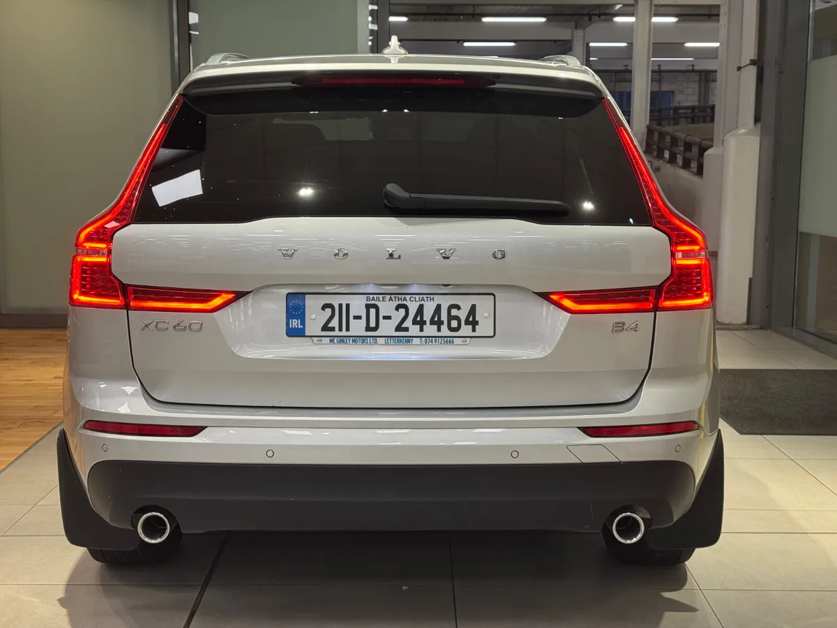 Volvo XC60 2021 - Image 3