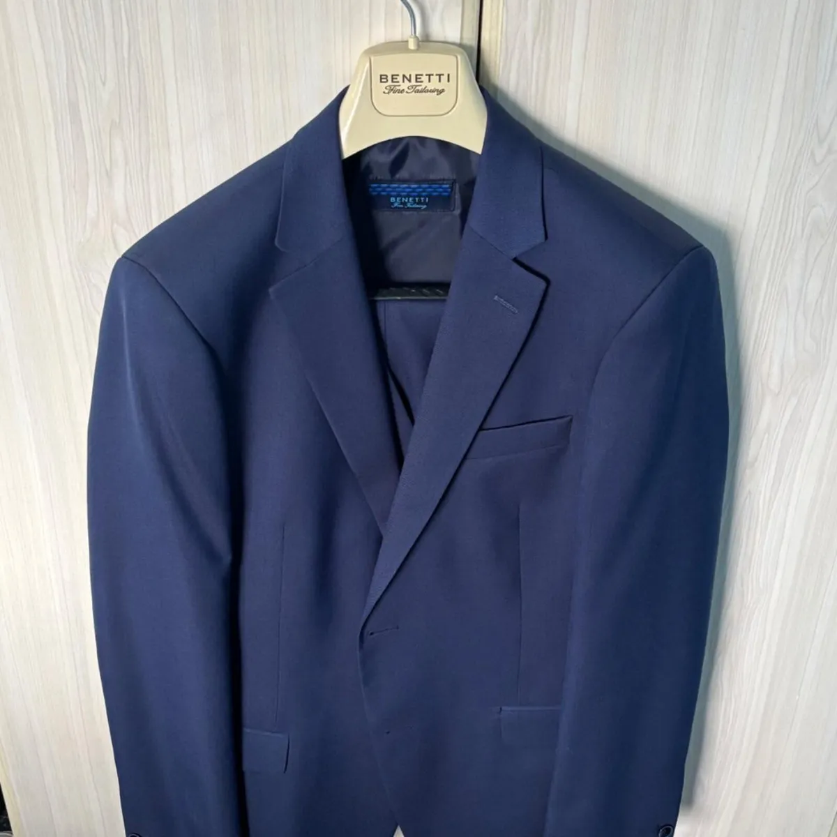 Bennetti Suit - Image 1